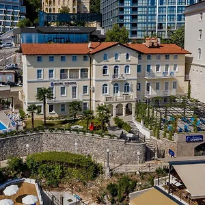 https://hotel-domino-opatija.primorje-gorskikotar.com